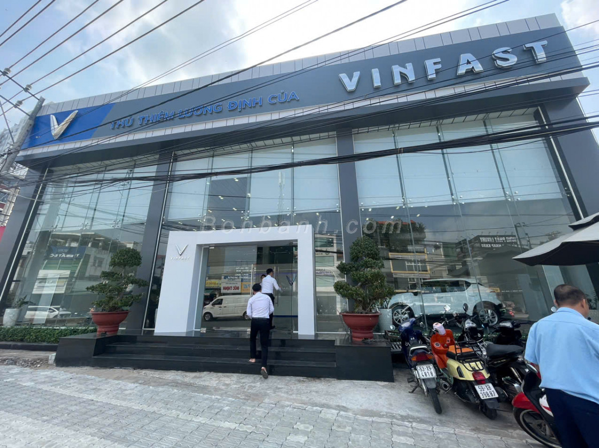 vinfasthuhtthiem Vinfast