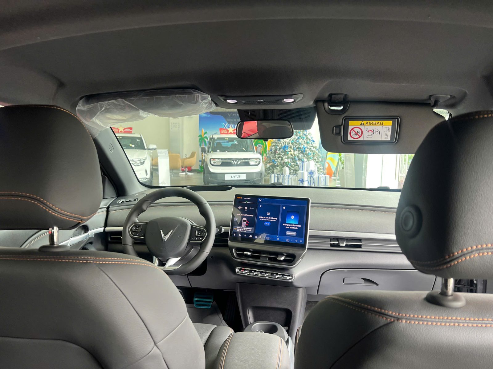 z7184110304724 73aaea9f1e189acecad8070828640d99 Nội Thất Của VF6 Plus Màu Xám